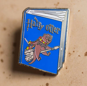 Hairy Otter Pin